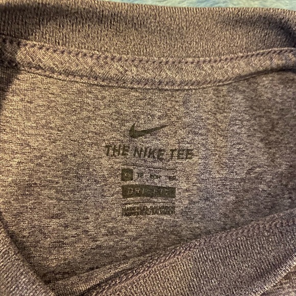 2 Nike dry fit tees. - Picture 3 of 4